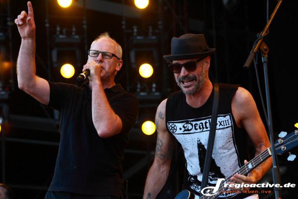 Stoisch bis freudig - Fotos: Bad Religion live bei Rock am Ring 2015 in Mendig 