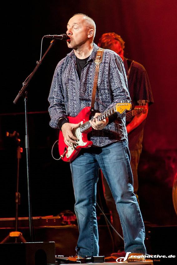 Mark Knopfler (live in Mannheim 2015)